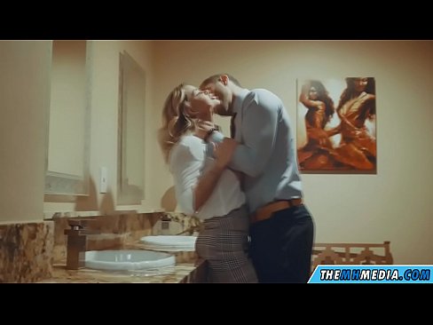 ❤️ Wann eng Busty Blond Iech an engem ëffentlechen Toilette verféiert ️❌ Häre Porno op lb.redgast4asset.ru ❌️❤